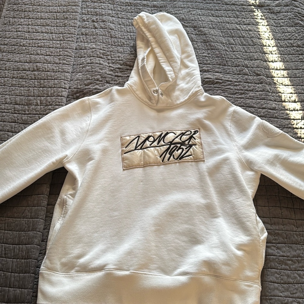 Men’s MONCLER GENIUS Moncler 2 1952 Hoodie
Large